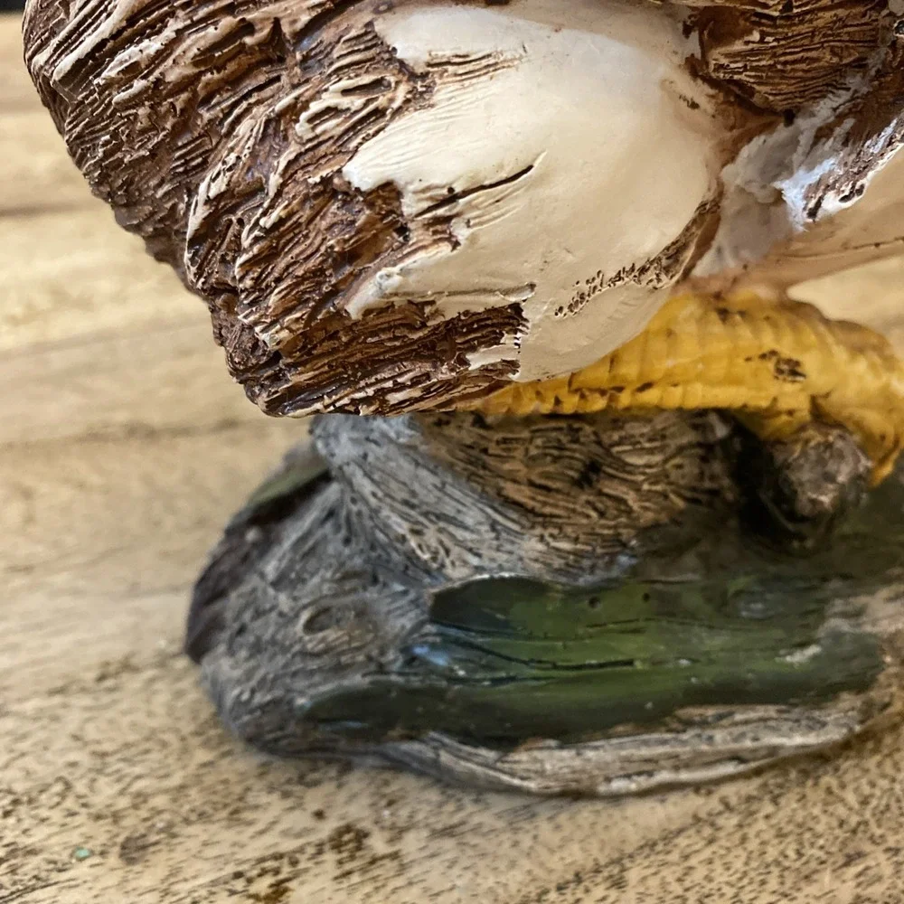 HEAVY RESIN LARGE  WHITE HEN CHICKEN 9